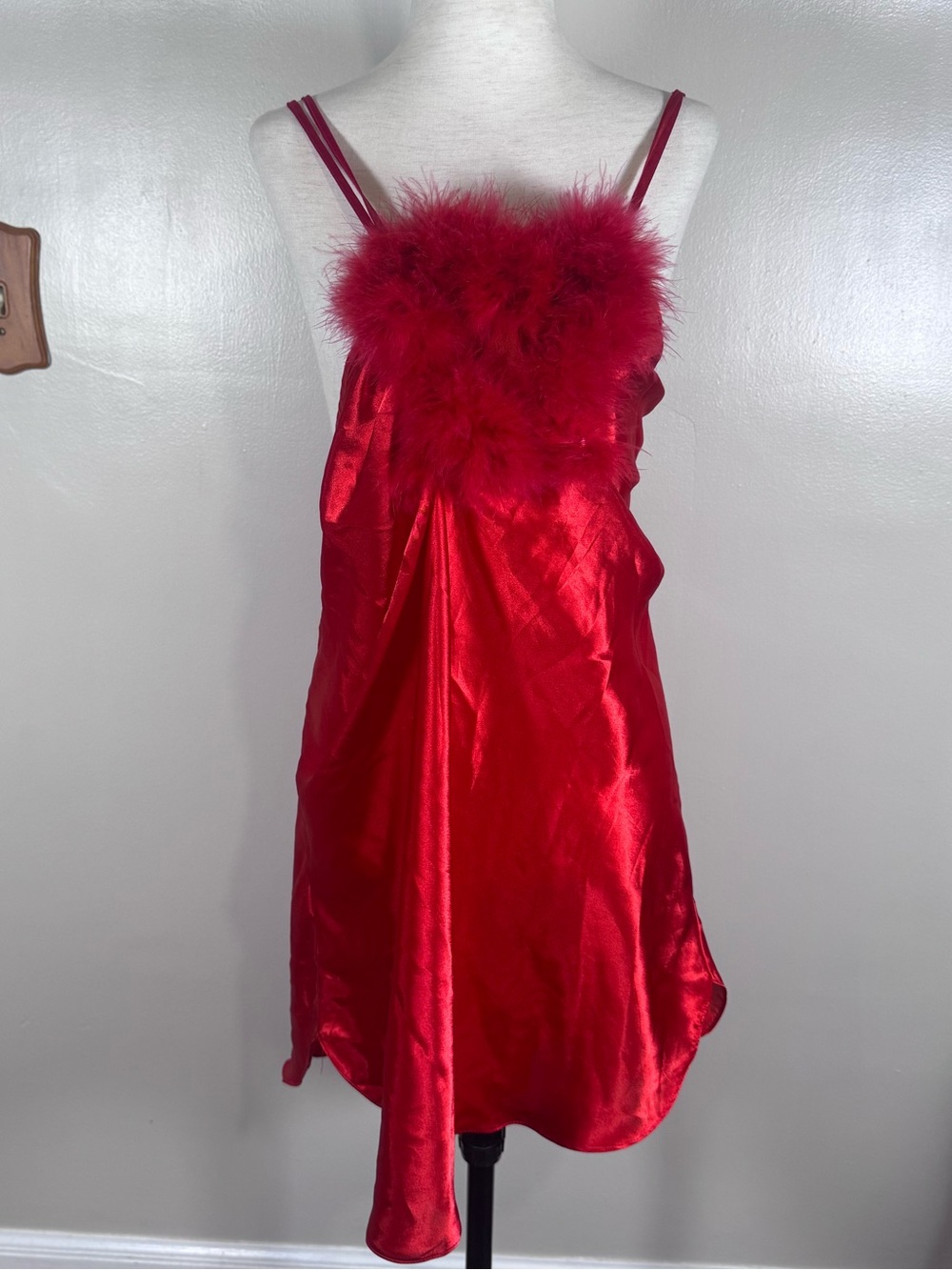 Cinema Etoile Plus Size 3X Red Feather Feminine Lingerie Nightie Satin Slip